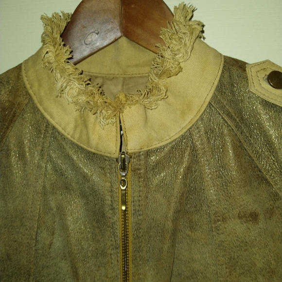 Jacket - Picture 3 of 3